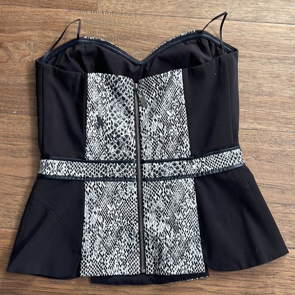 Guess - Jacquard Snakeskin Strapless Corset - Picture 3 of 4